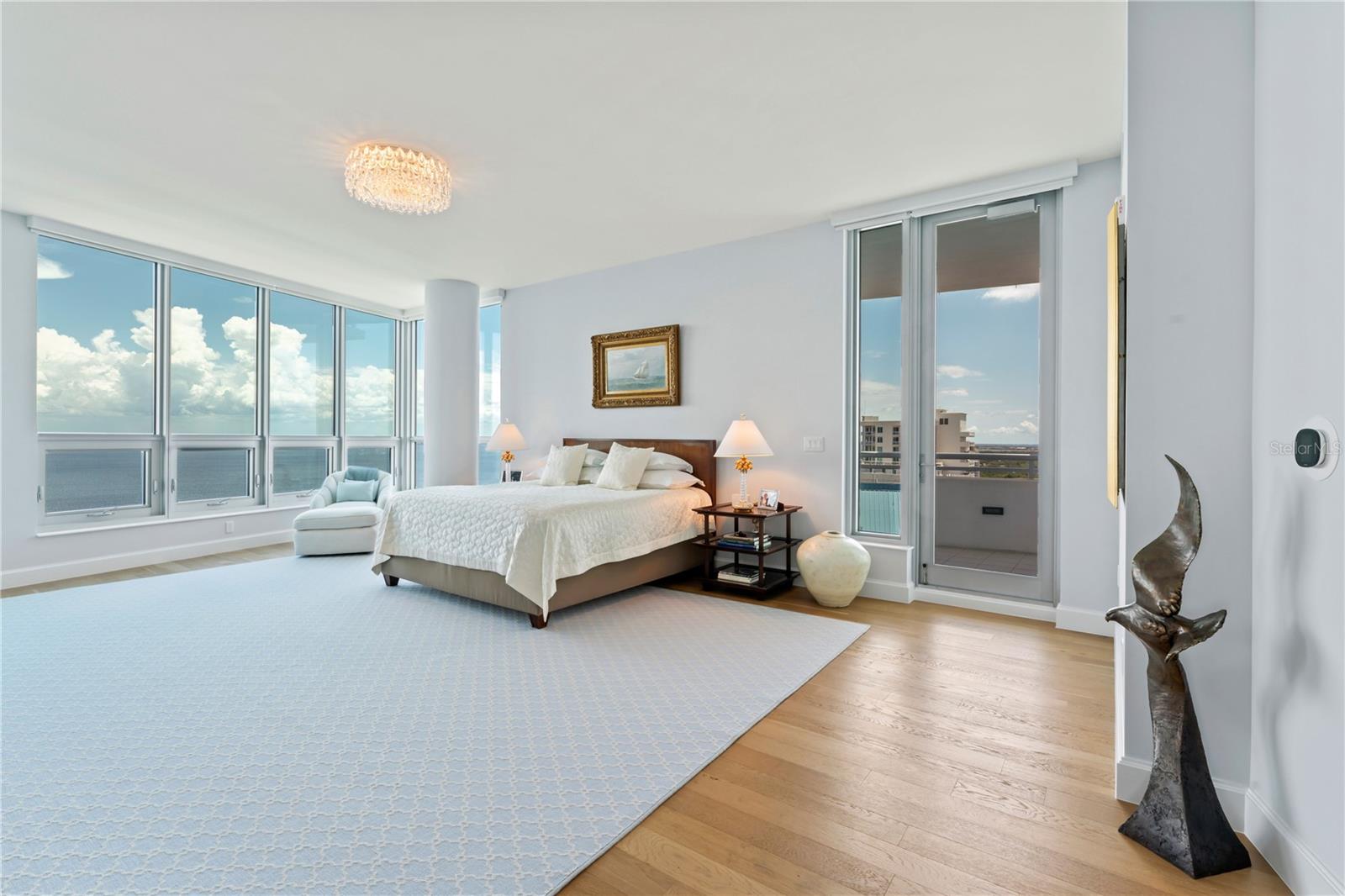 VIRAGE BAYSHORE - Residential