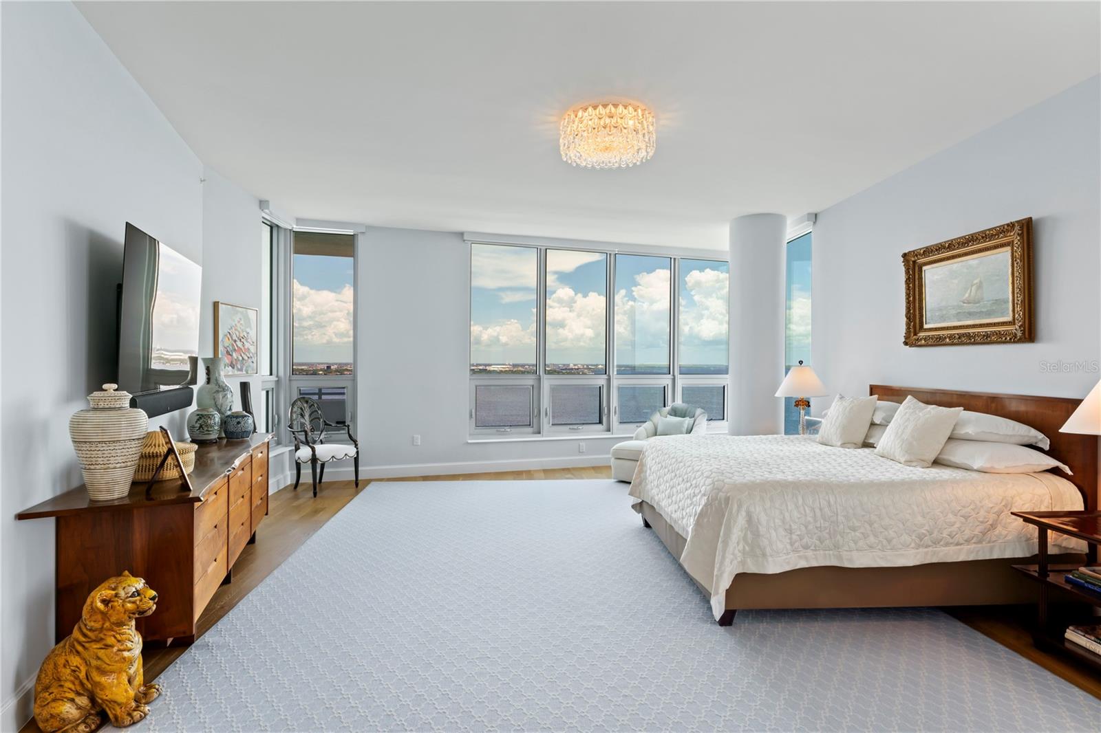 VIRAGE BAYSHORE - Residential