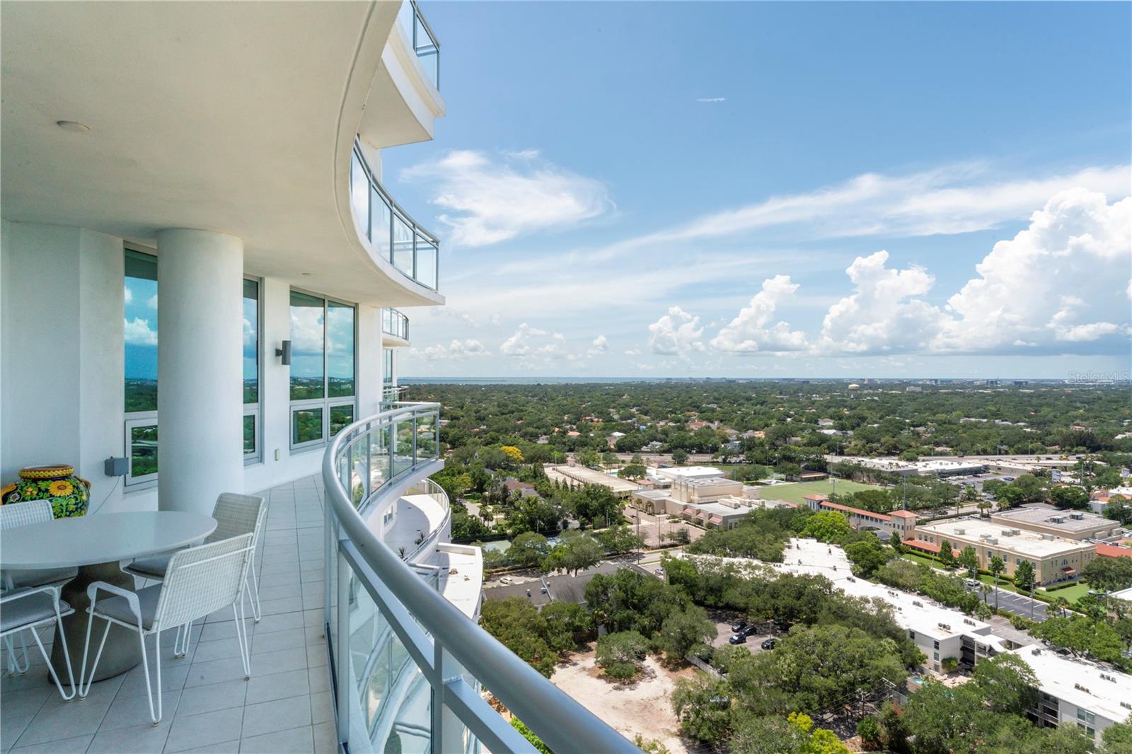 VIRAGE BAYSHORE - Residential