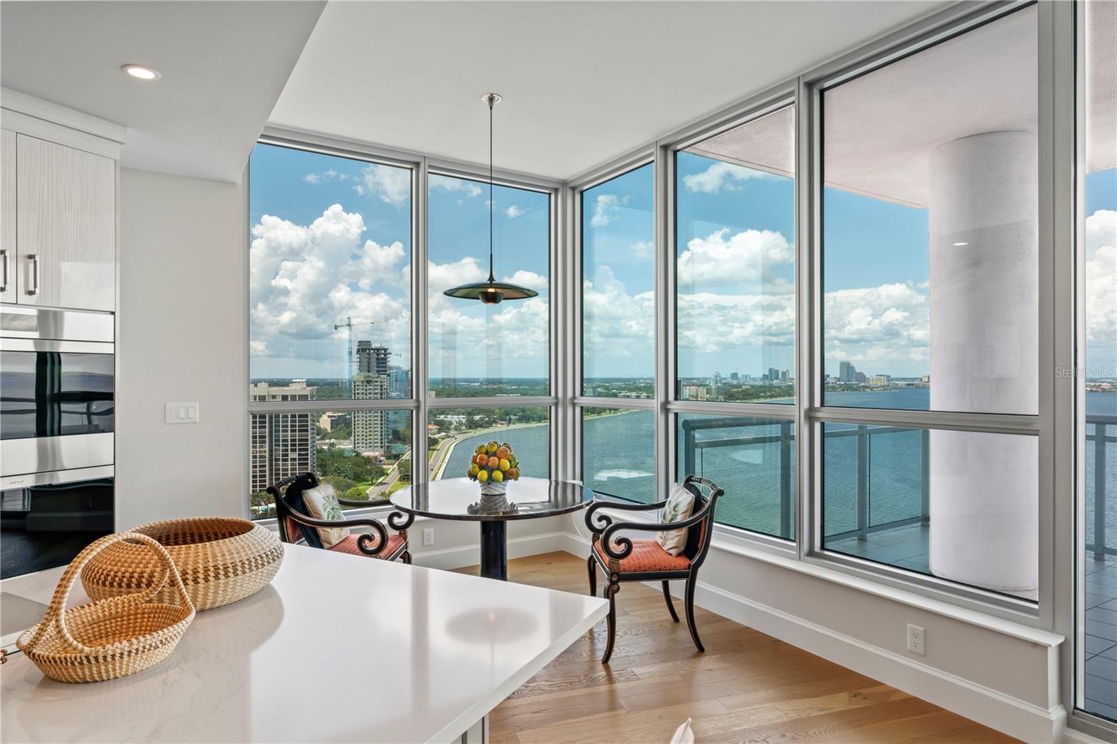 VIRAGE BAYSHORE - Residential