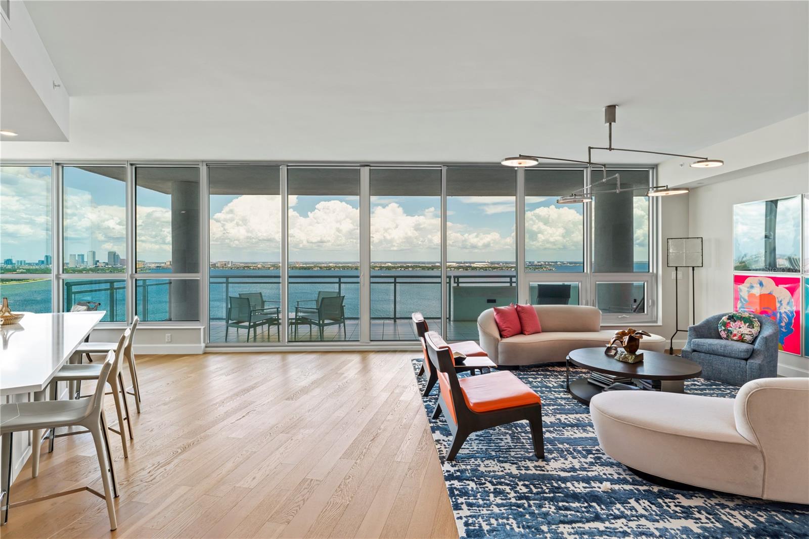 VIRAGE BAYSHORE - Residential