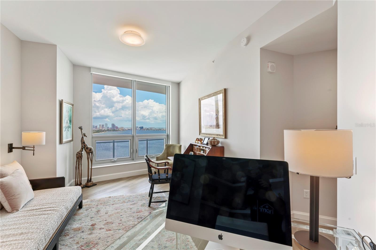 VIRAGE BAYSHORE - Residential