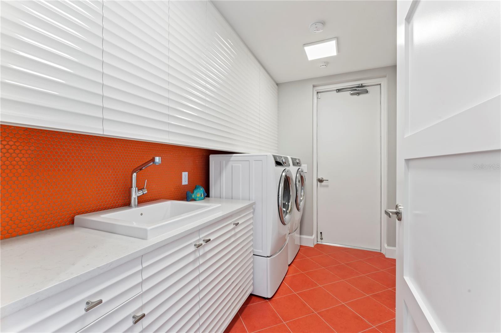 VIRAGE BAYSHORE - Residential