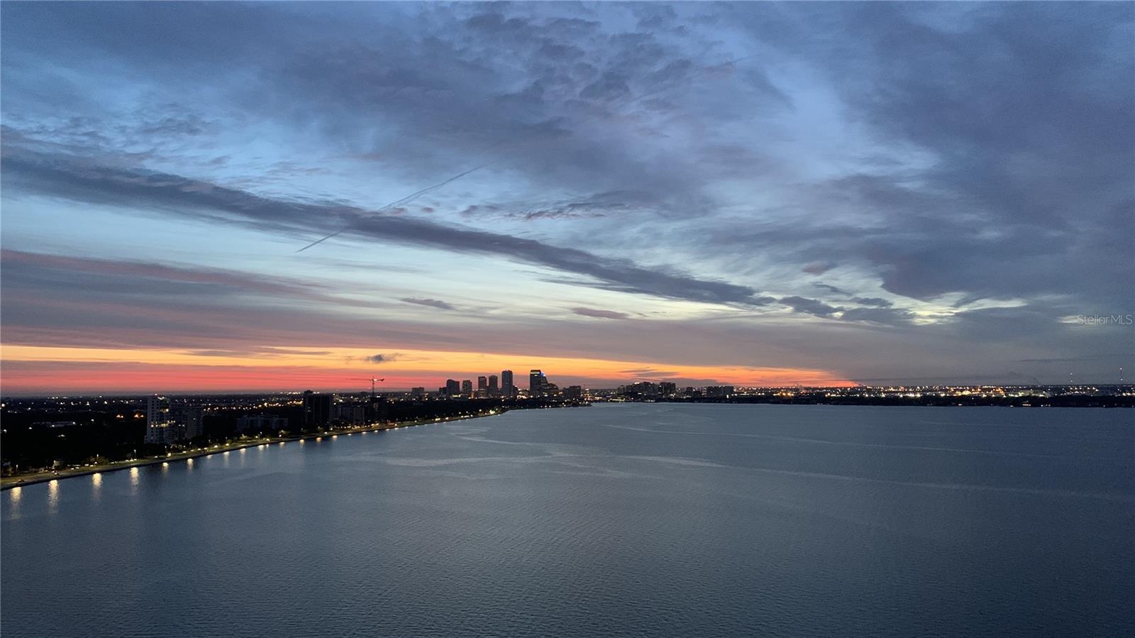 VIRAGE BAYSHORE - Residential