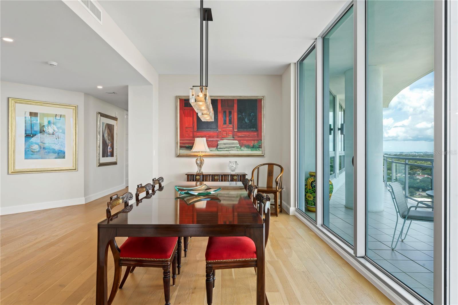 VIRAGE BAYSHORE - Residential