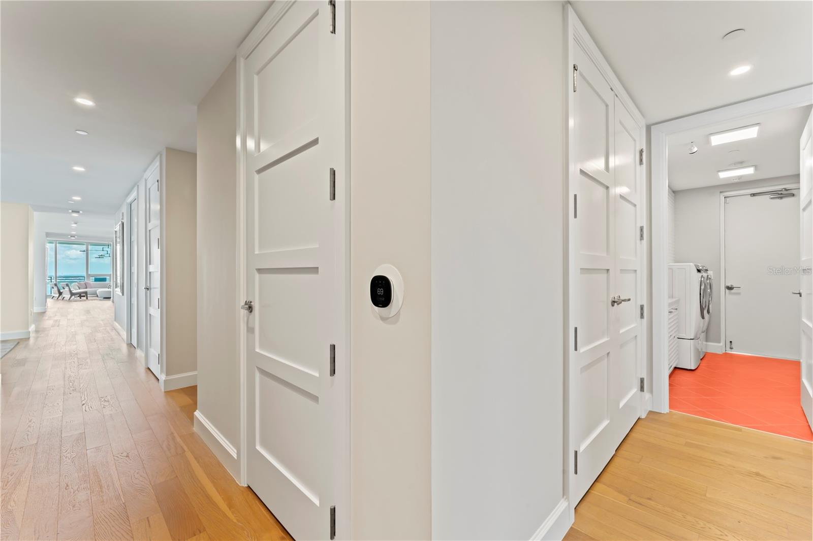 VIRAGE BAYSHORE - Residential