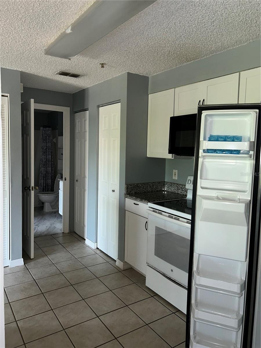 PALMS VILLA RESIDENCES - Residential Lease