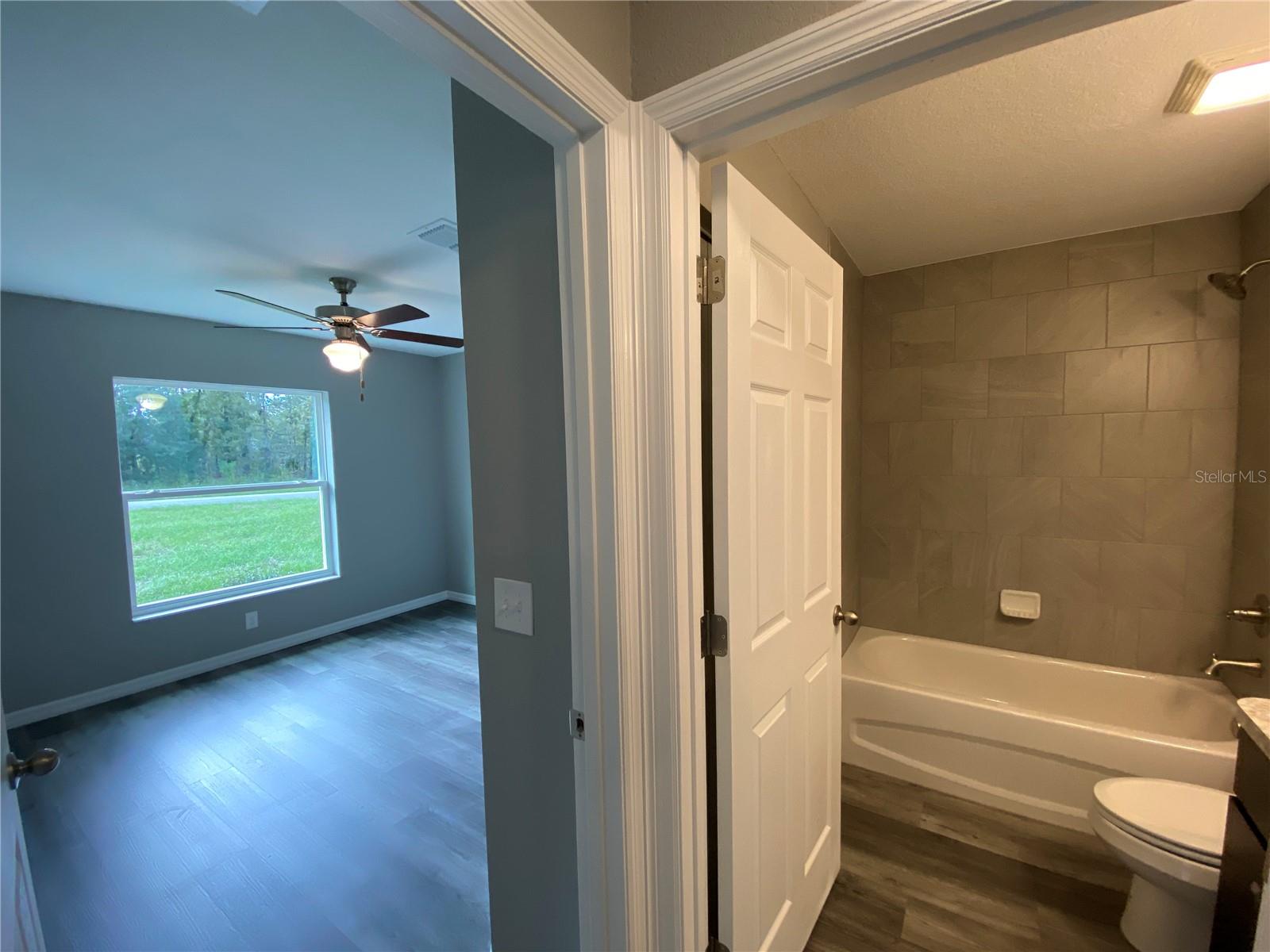 MARION OAKS UN 9 - Residential Lease