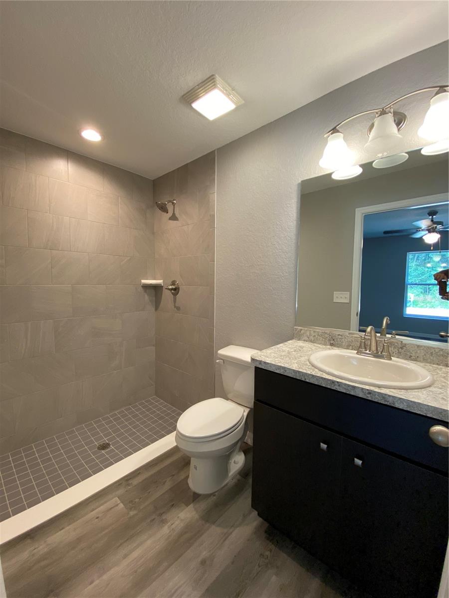 MARION OAKS UN 9 - Residential Lease