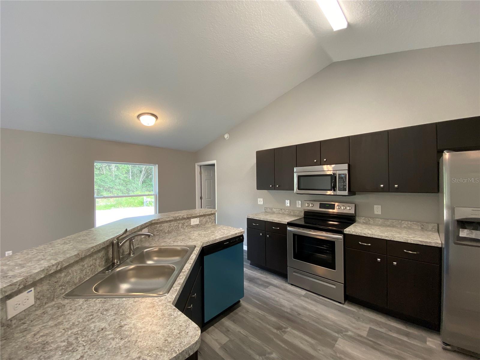 MARION OAKS UN 9 - Residential Lease