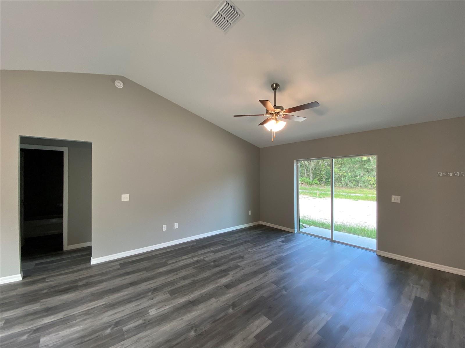 MARION OAKS UN 9 - Residential Lease