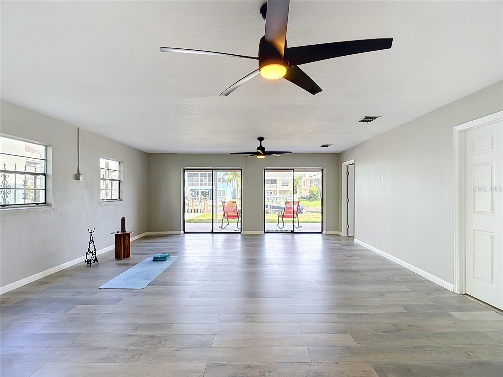 5925 SEASIDE DRIVE