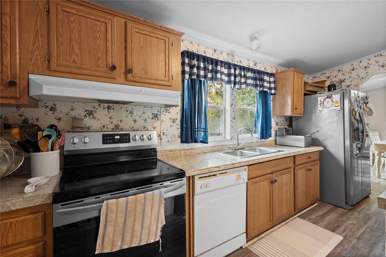 ZEPHYRHILLS COLONY CO - Residential