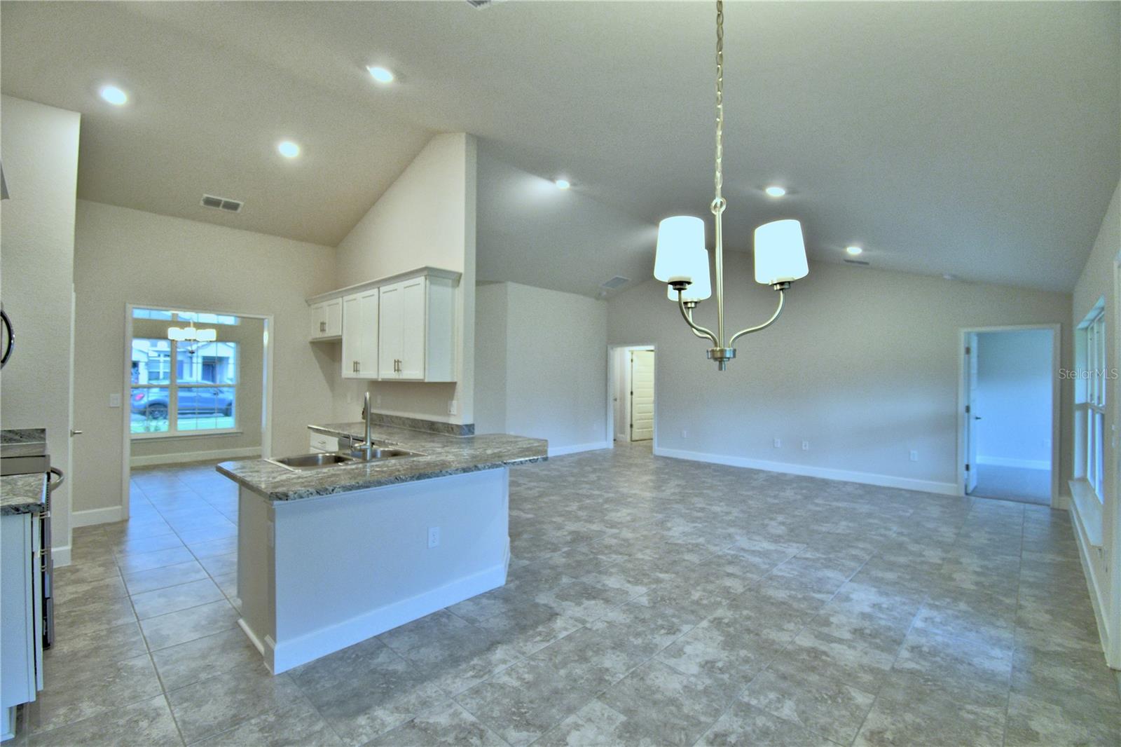 HICKORY RIDGE ESTATES - Residential