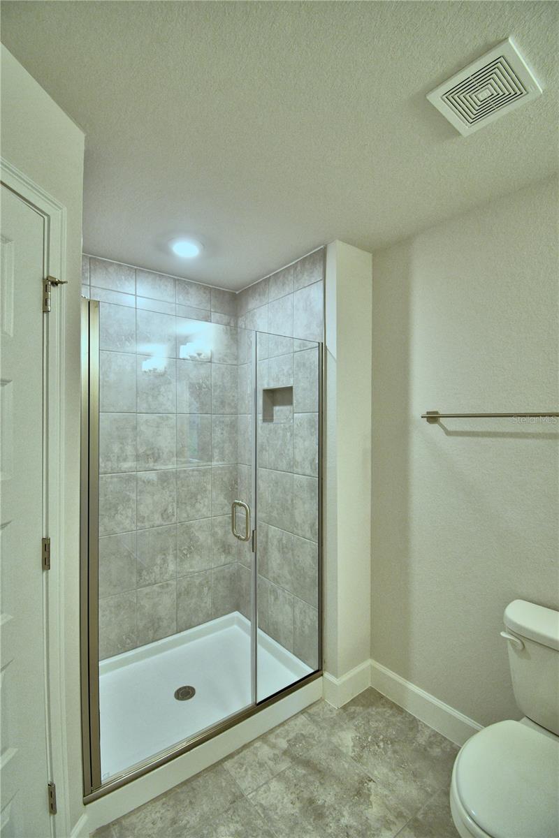 HICKORY RIDGE ESTATES - Residential