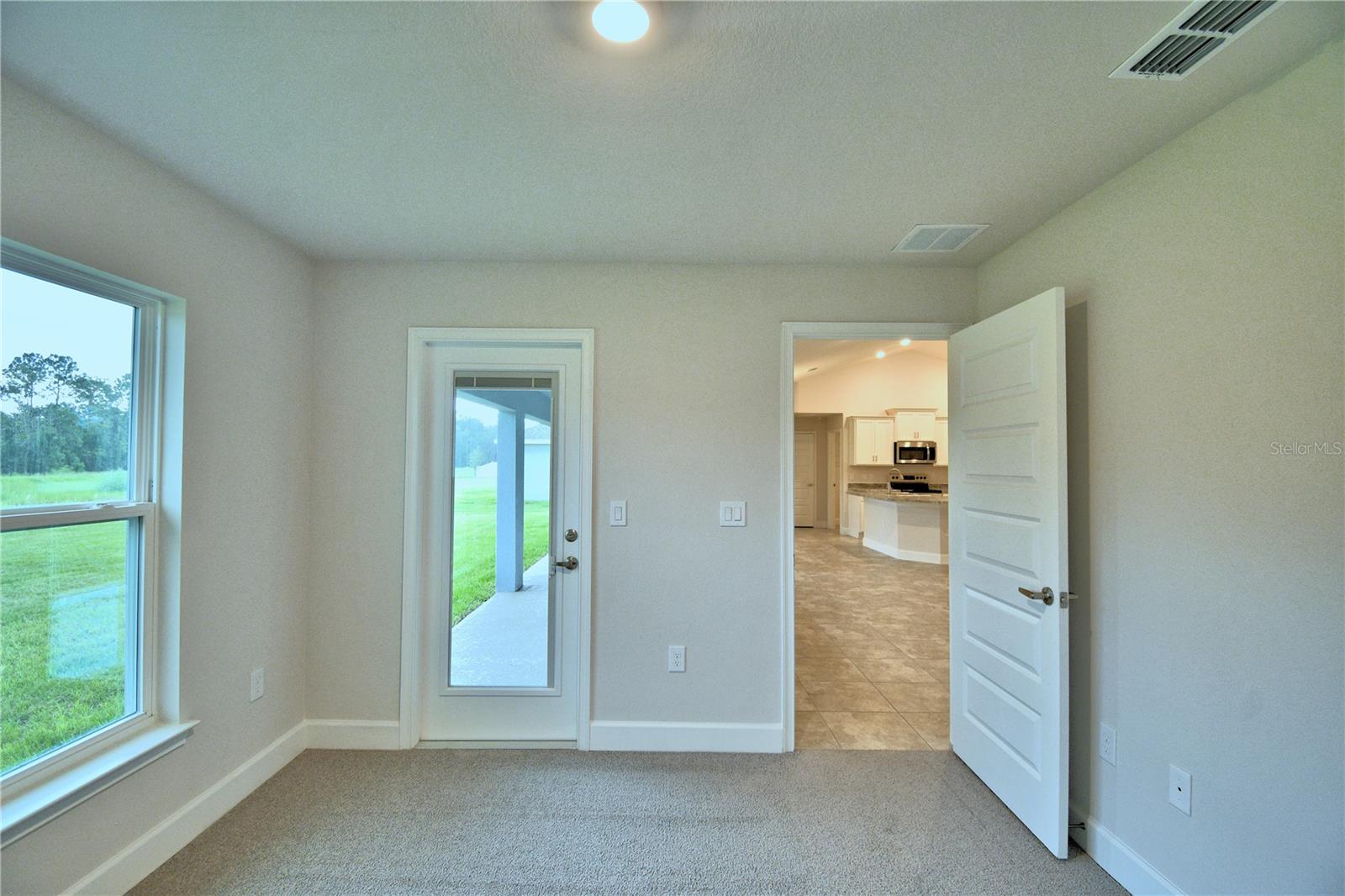 HICKORY RIDGE ESTATES - Residential