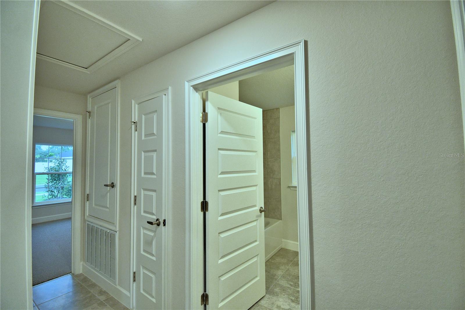 HICKORY RIDGE ESTATES - Residential