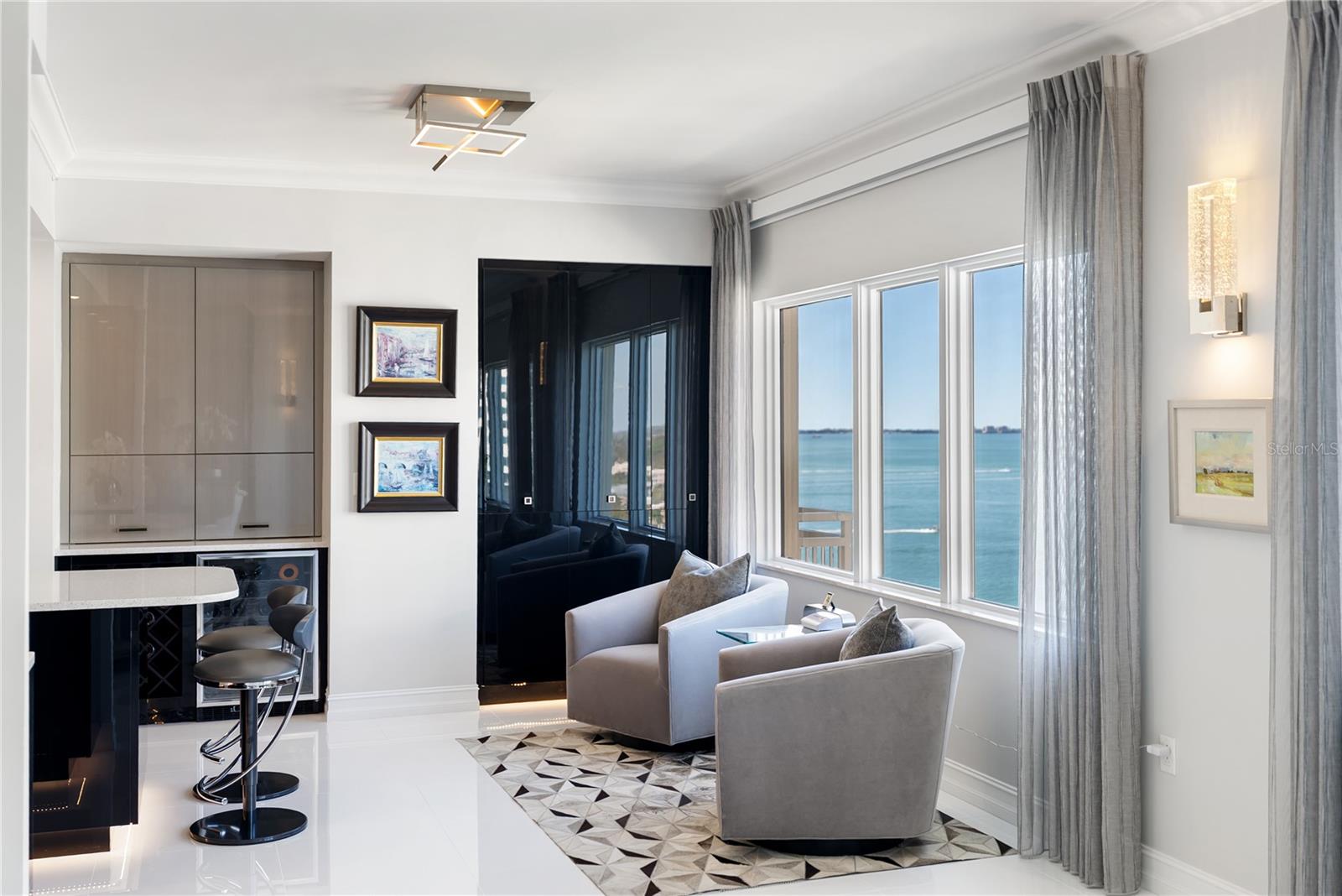 THE RESIDENCES - Residential