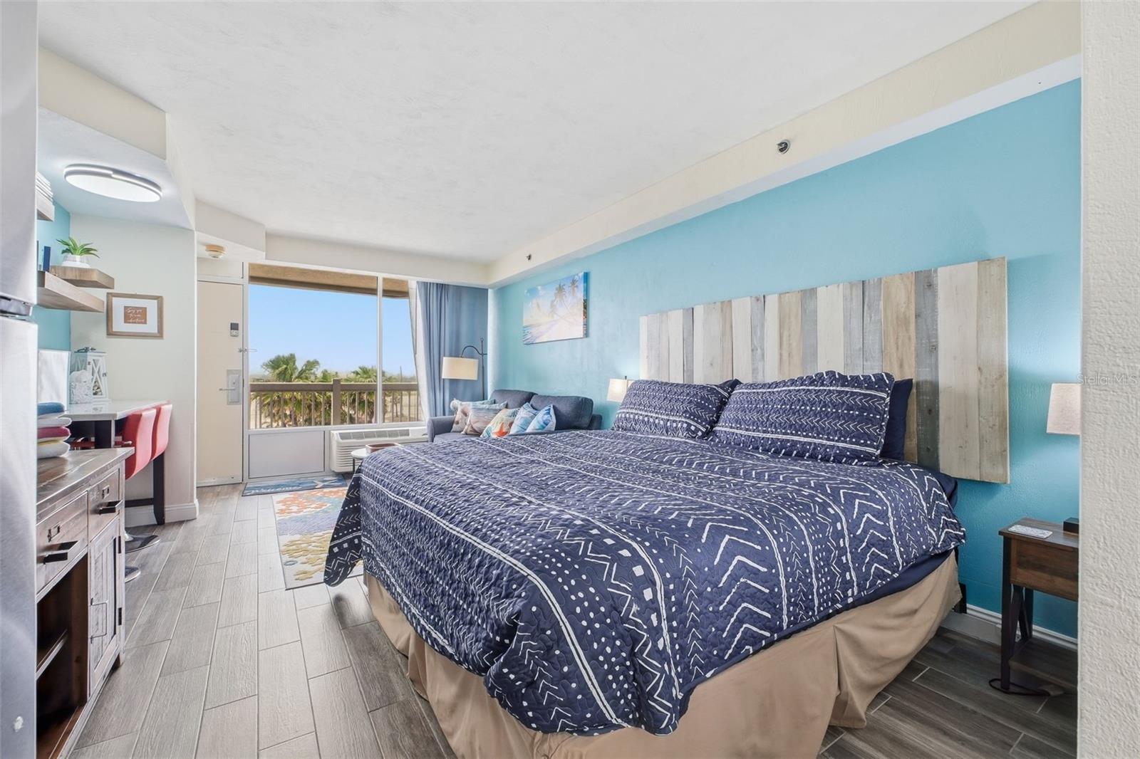 DAYTONA BCH RES&CONFERENCE CEN - Residential