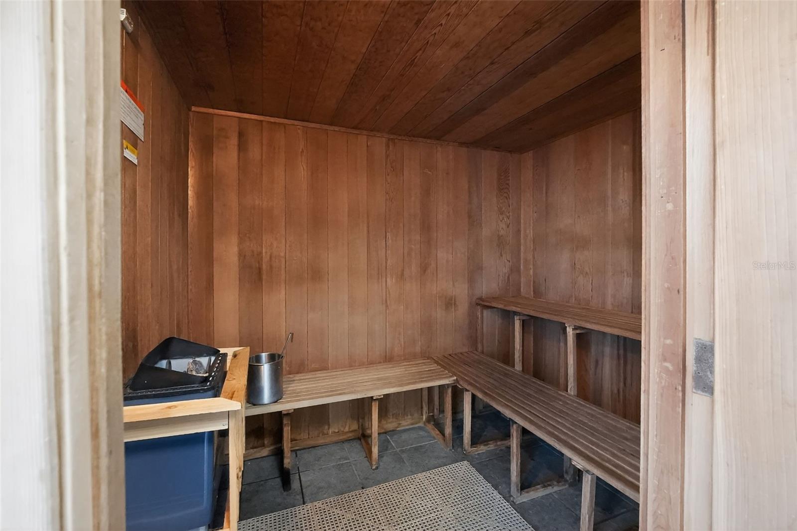 DAYTONA BCH RES&CONFERENCE CEN - Residential