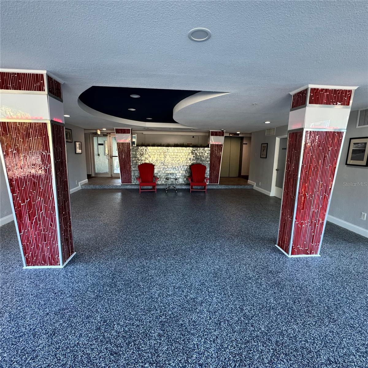 WAVE THE CONDO - Residential