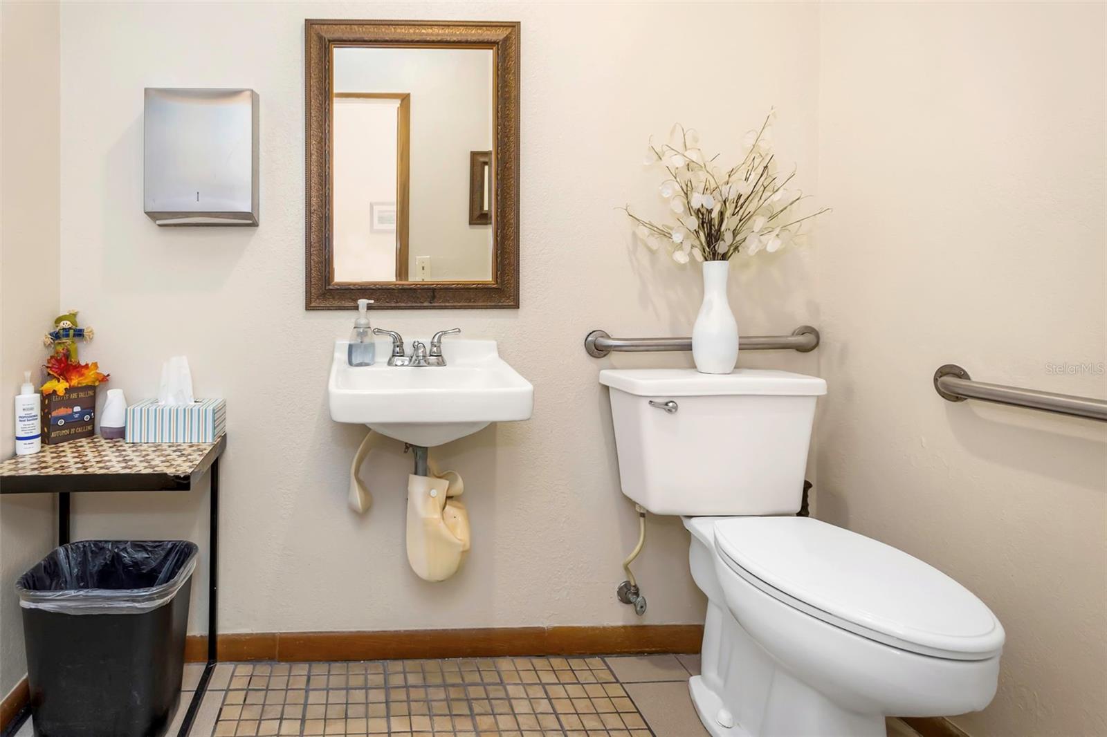 WOODLEY R H SUB - Commercial Sale