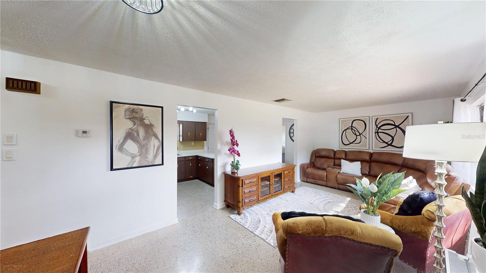 LINCOLN SUB - Residential Lease