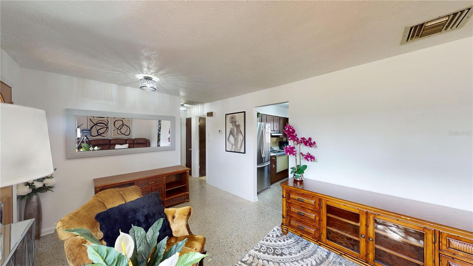 LINCOLN SUB - Residential Lease