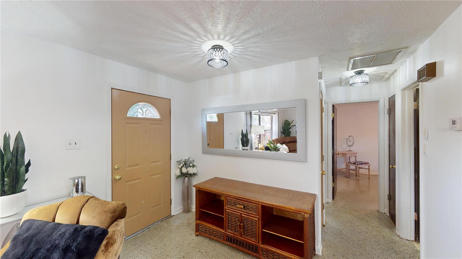 LINCOLN SUB - Residential Lease