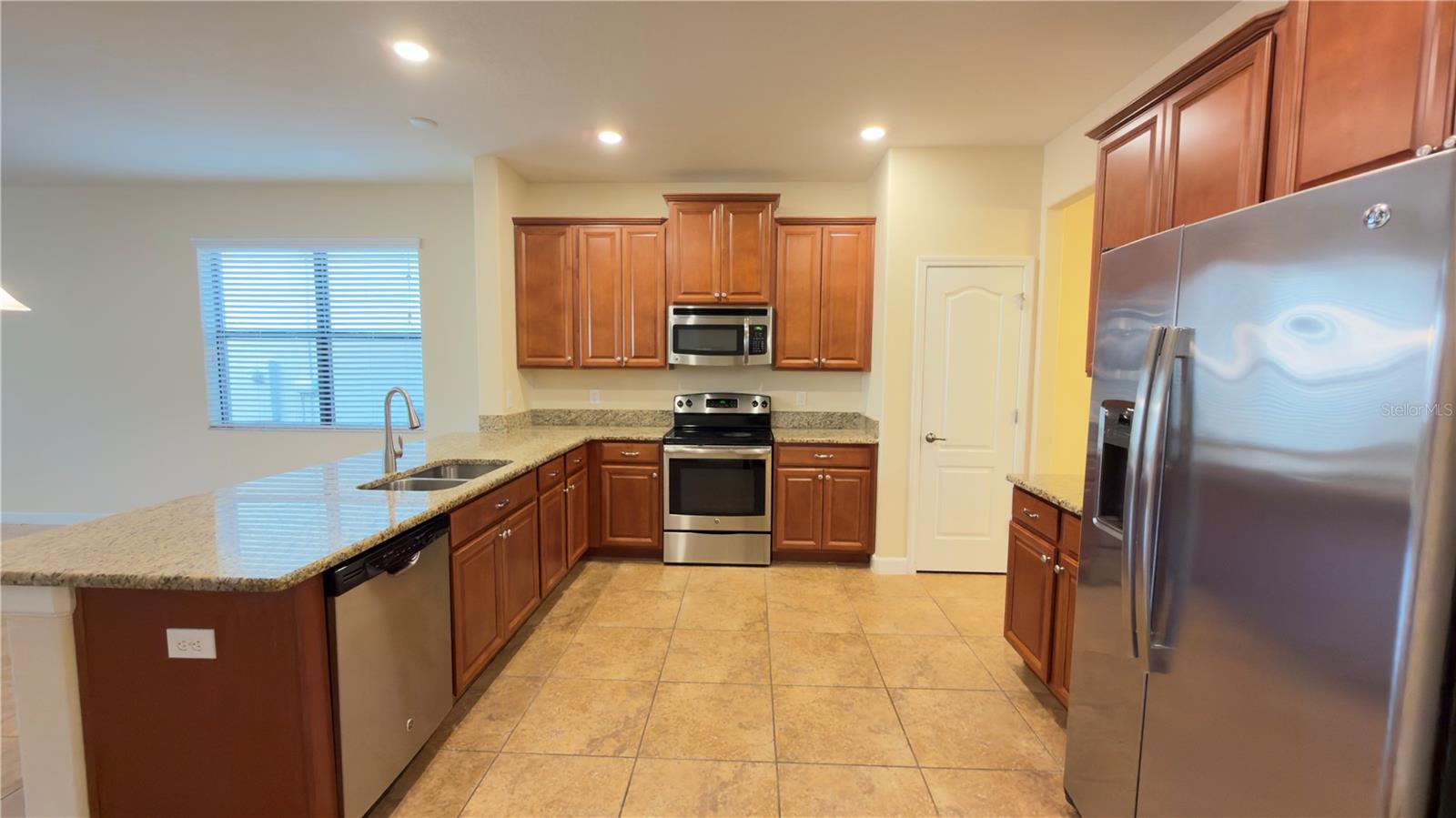 WINDERMERE SOUND - Residential Lease