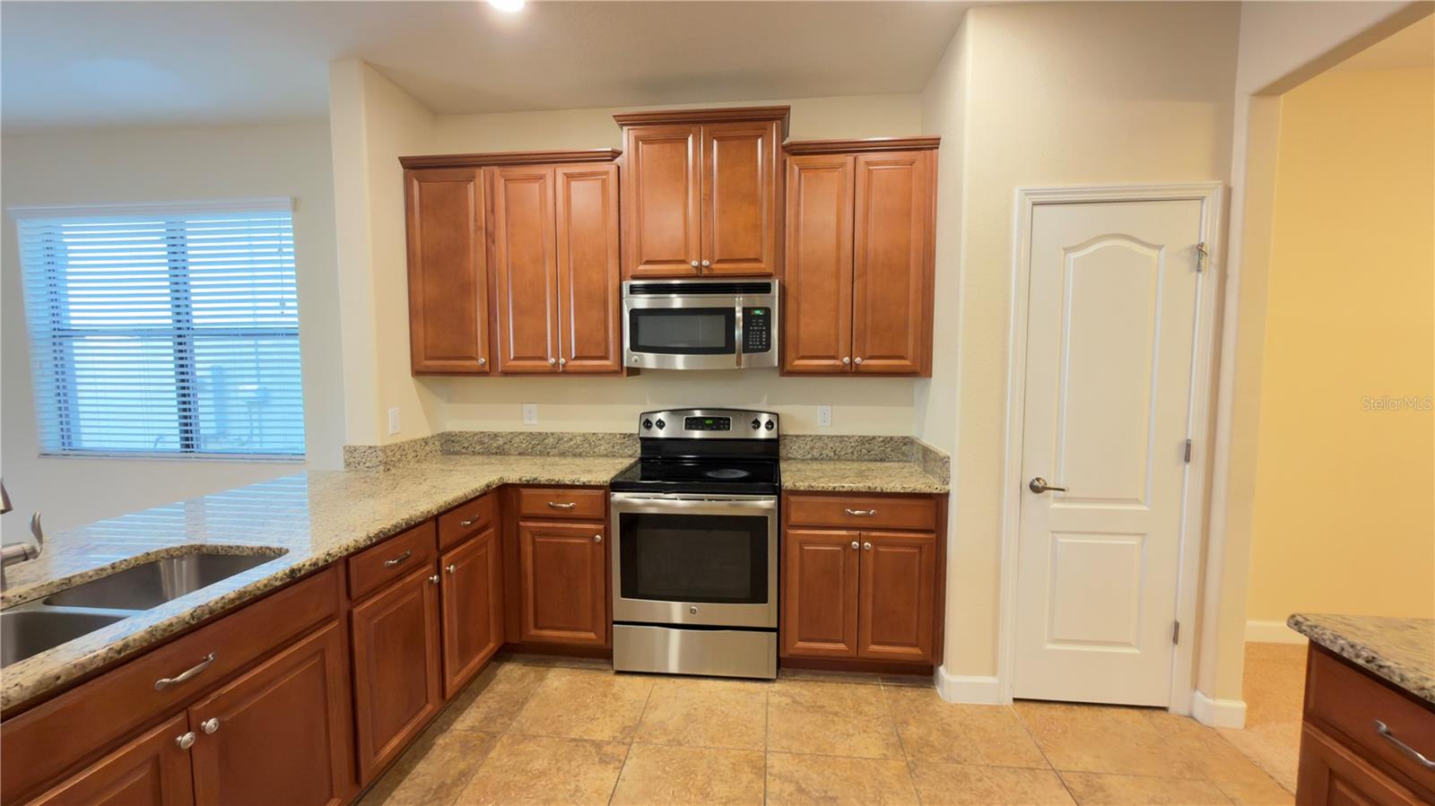 WINDERMERE SOUND - Residential Lease