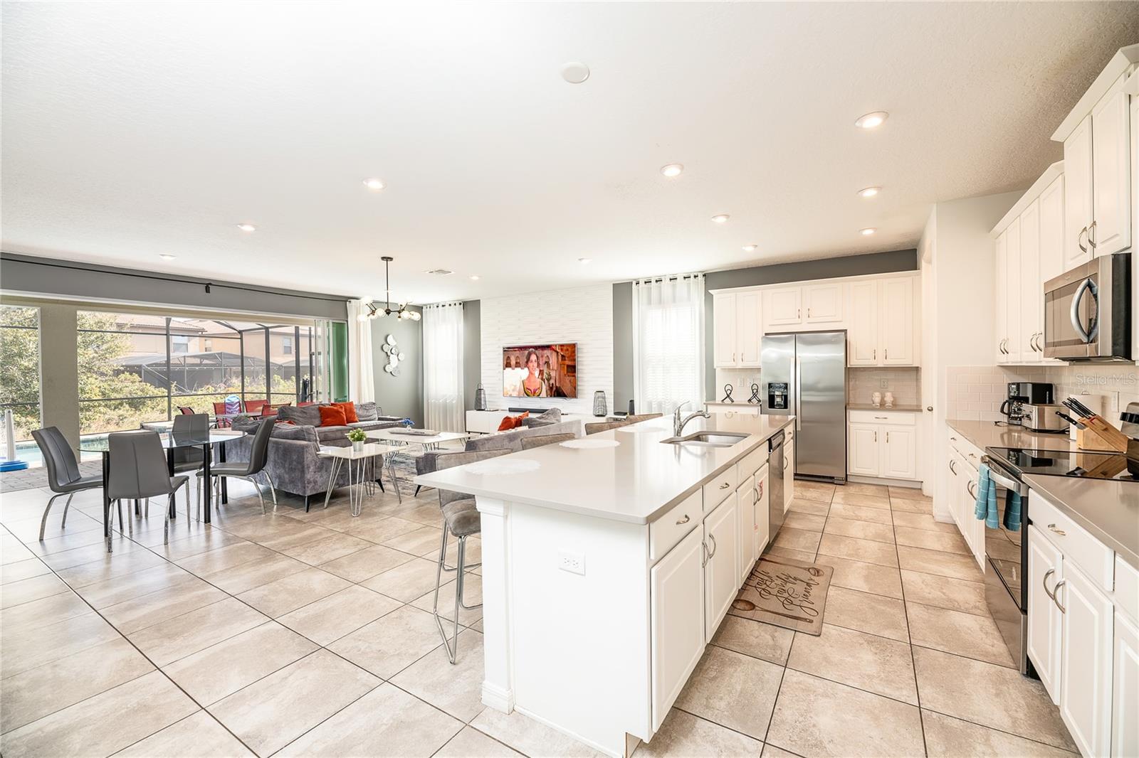 SOLARA RESORT VACATION VILLAS REP - Residential