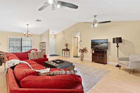 Tiny photo for 405 W Mirror Lake Drive, Fruitland Park, FL 34731 (MLS # G5108977)