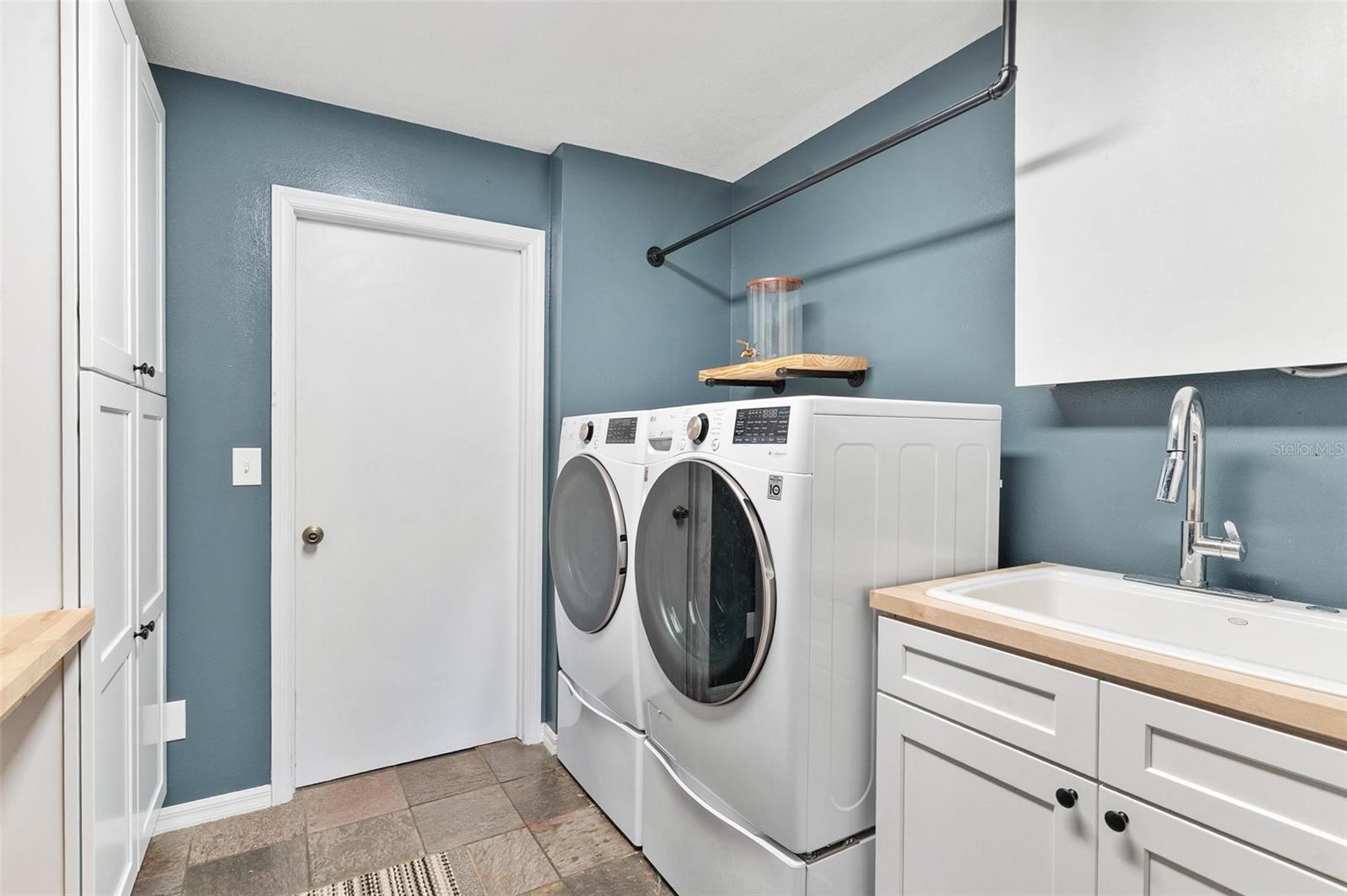 FRUITLAND PARK - Residential