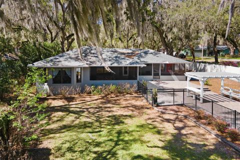 Tiny photo for 405 W Mirror Lake Drive, Fruitland Park, FL 34731 (MLS # G5108977)