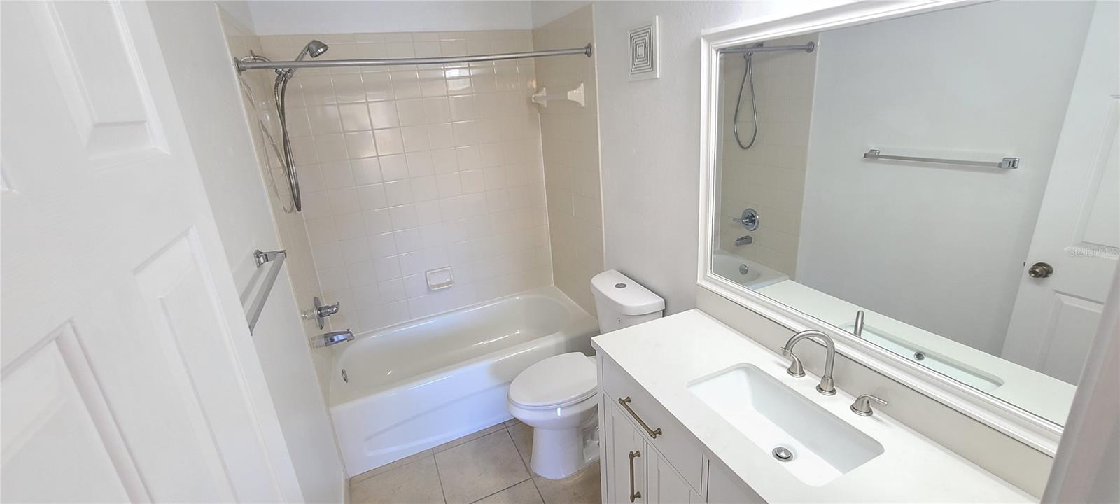 VILLAGGIO ON LAKES - Residential