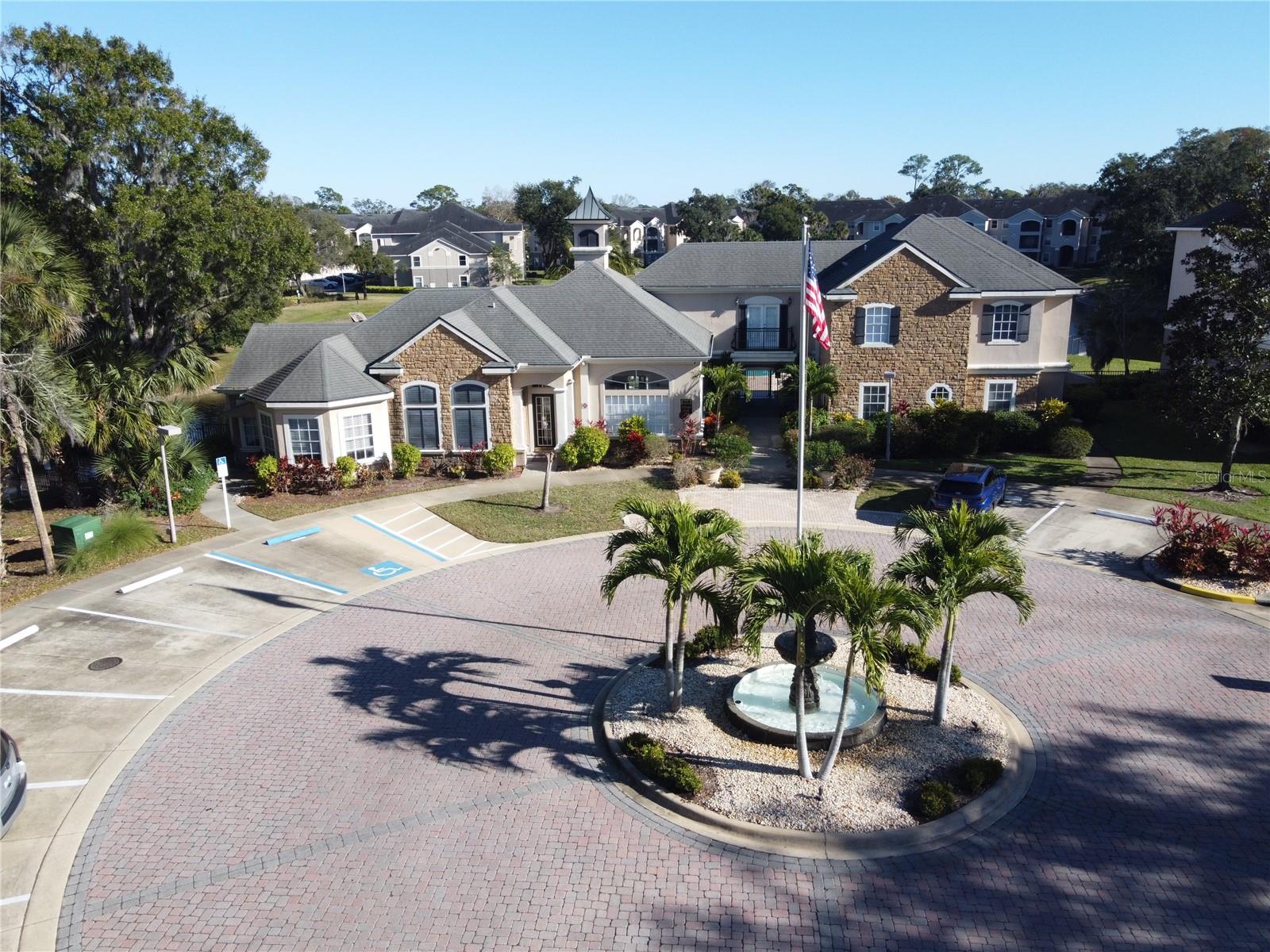 VILLAGGIO ON LAKES - Residential