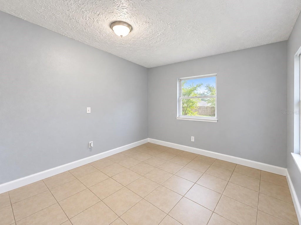 Photo of 2021 W Gore Street, Orlando, FL 32805 (MLS # O6441853)