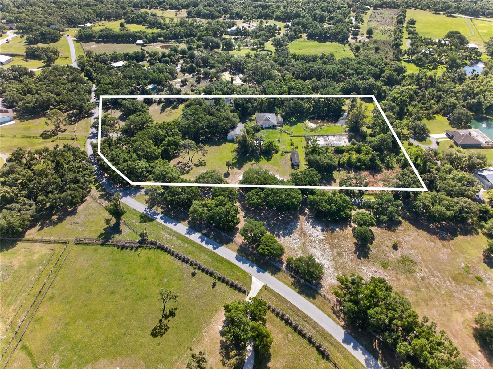 HIDDEN RIVER - Residential