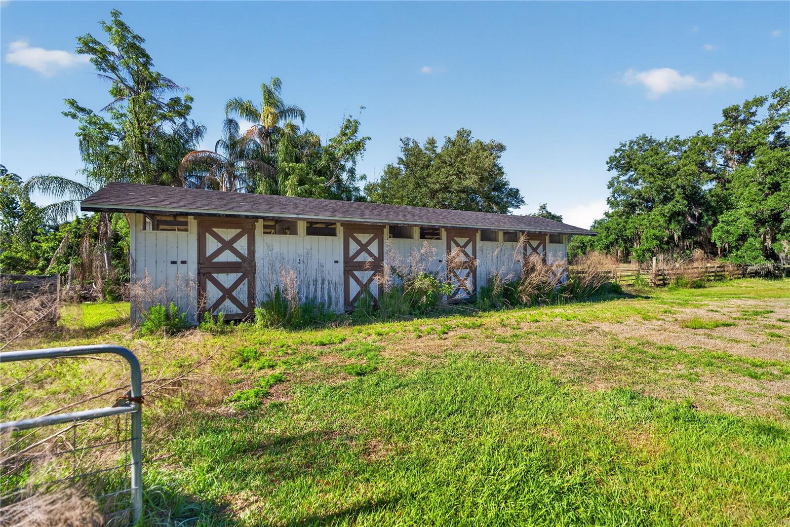 HIDDEN RIVER - Residential