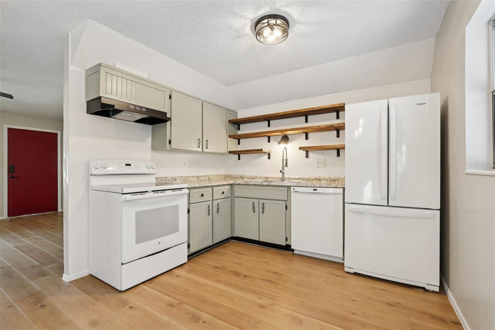 TAVARES WOODLEA SUB - Residential