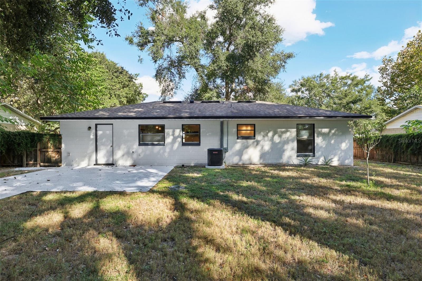 TAVARES WOODLEA SUB - Residential