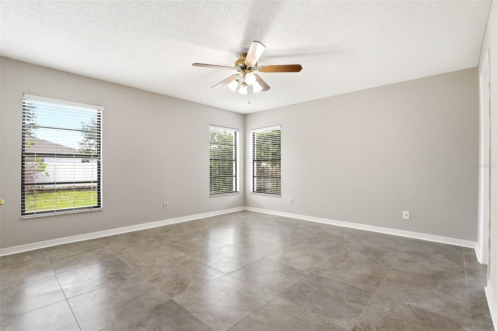 HIDDEN OAK ESTATES - Residential