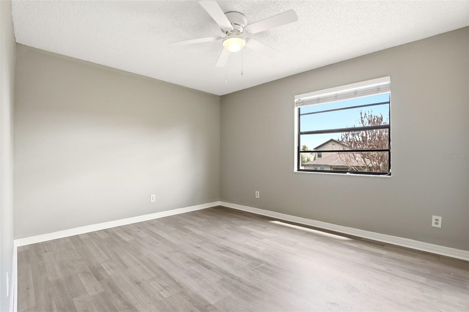 HIDDEN OAK ESTATES - Residential