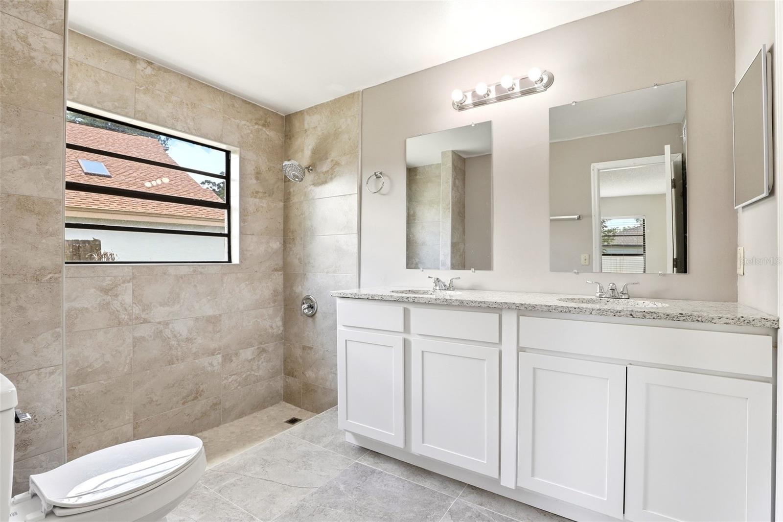 HIDDEN OAK ESTATES - Residential