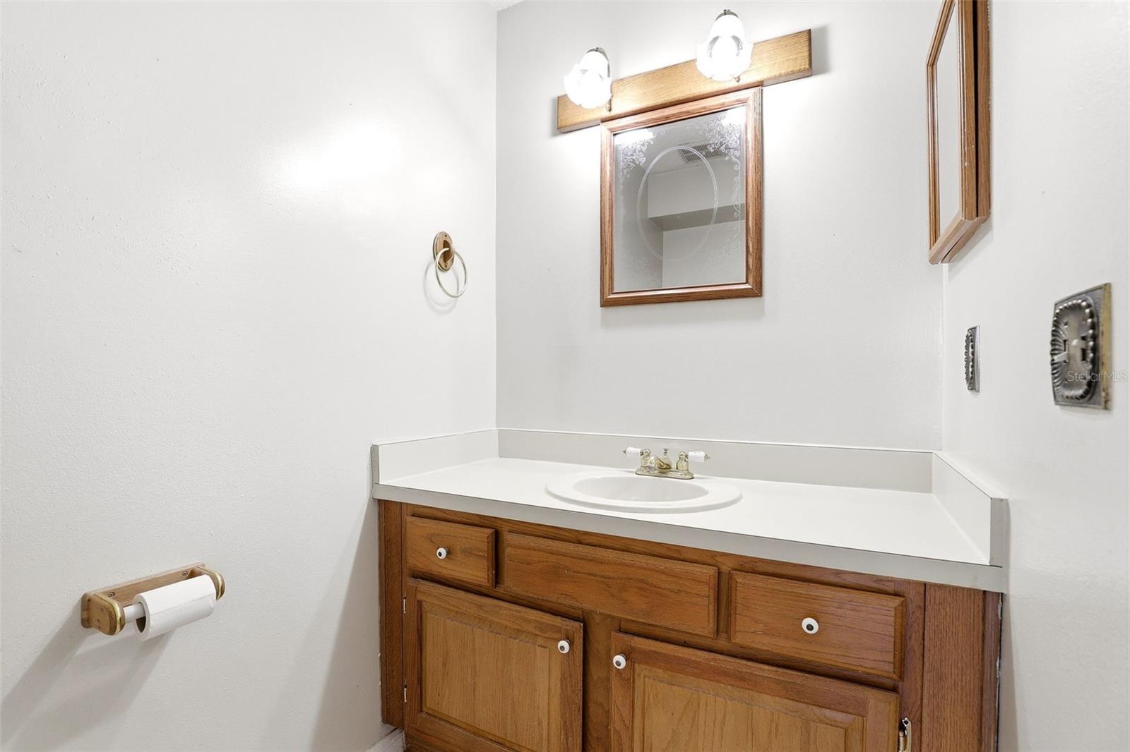 HIDDEN OAK ESTATES - Residential