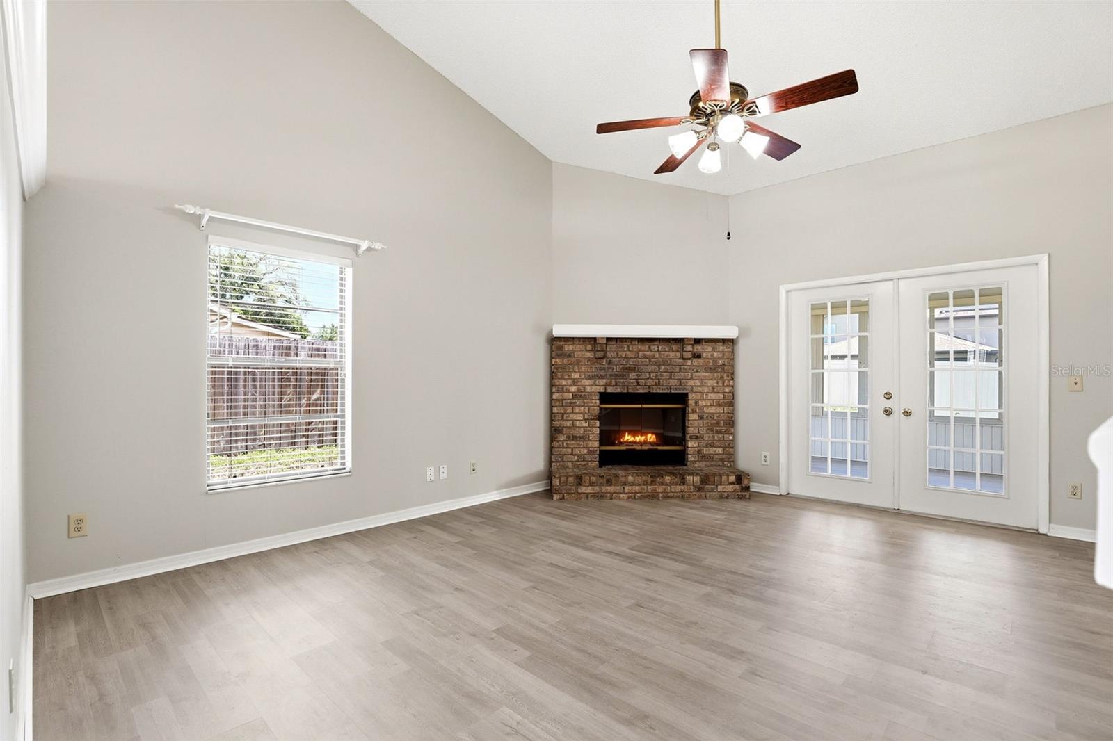 HIDDEN OAK ESTATES - Residential