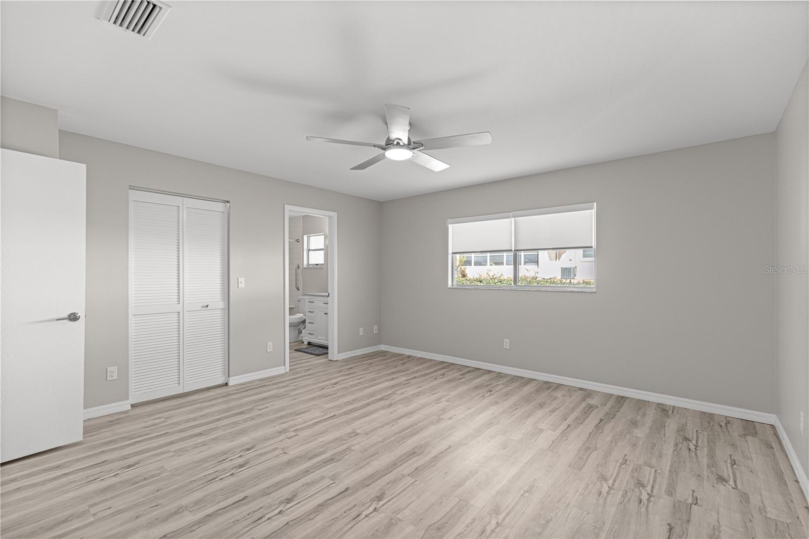 ON TOP OF THE WORLD - Residential