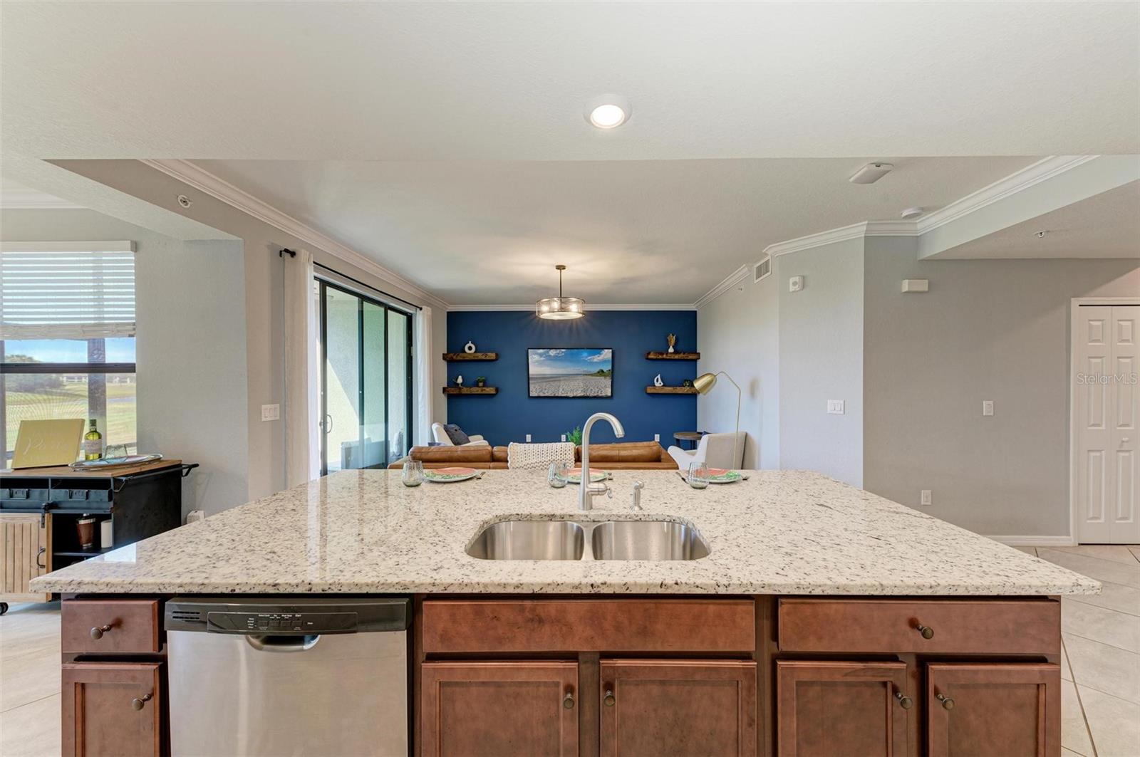 VERANDA V AT LAKEWOOD NATIONAL PH II - Residential Lease