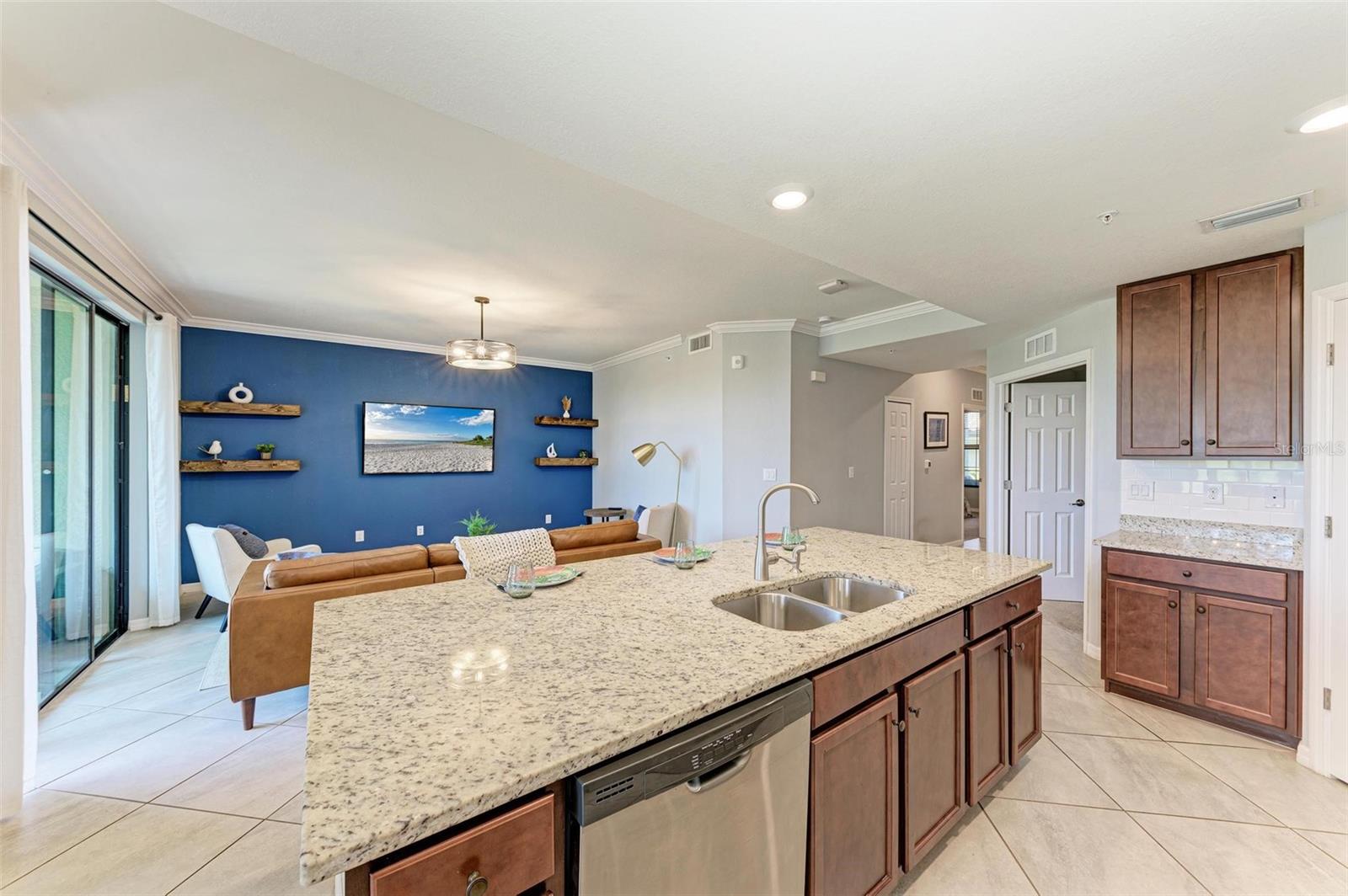 VERANDA V AT LAKEWOOD NATIONAL PH II - Residential Lease